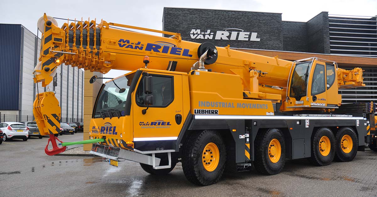 Liebherr LTM1090 - 4.2